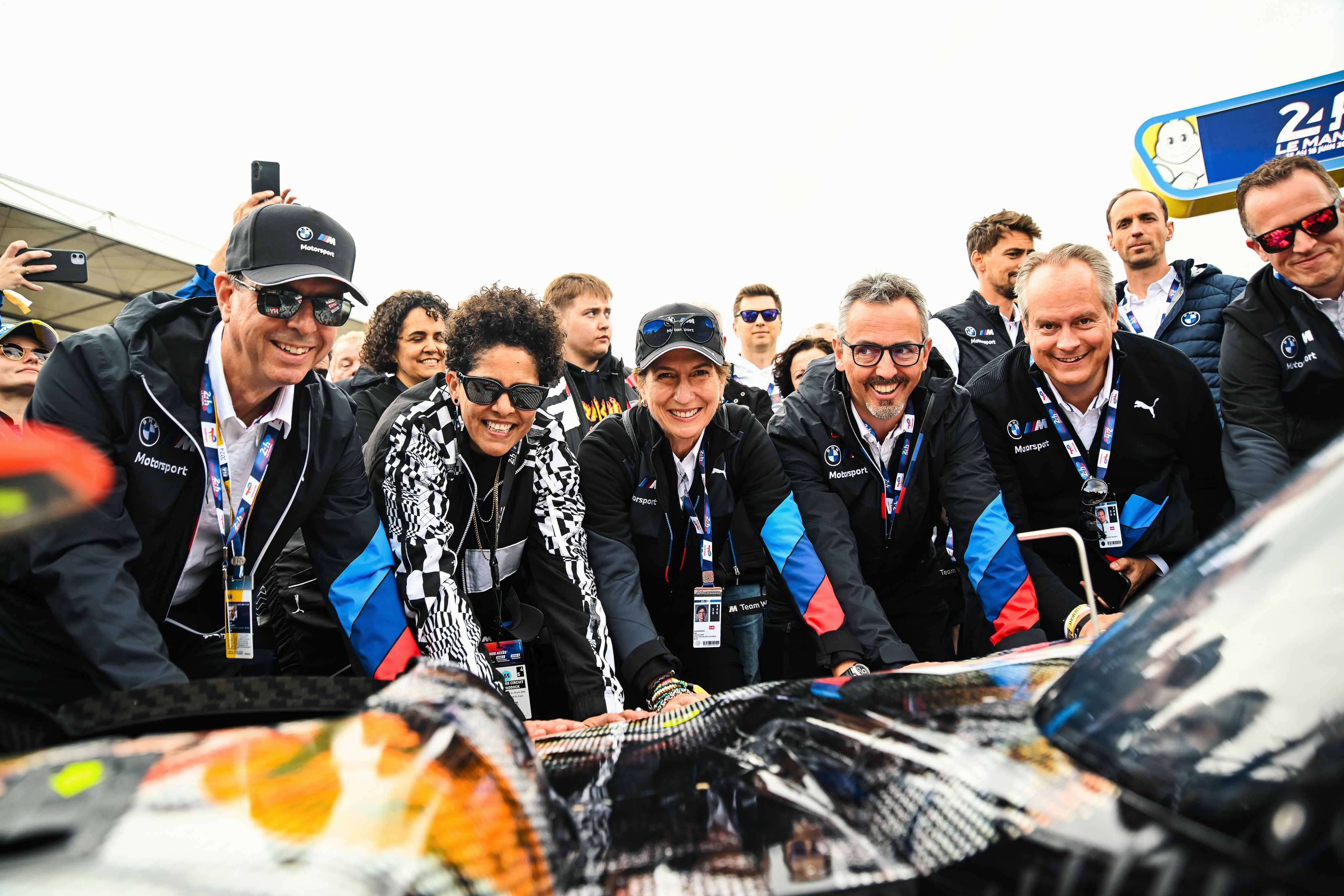 Le Mans (FRA), 7-16 June 2024. FIA World Endurance Championship, 24h Le Mans, BMW M Team WRT, Hypercar, LMDh, hybrid, #20 BMW M Hybrid V8, 20th BMW Art Car, Franciscus van Meel, CEO of BMW M GmbH, Julie Mehretu, Ilka Horstmeier, Member of the Board of Management of BMW AG, Human Resources and Real Estate, Joachim Post, Member of the Board of Management, Purchasing and Supplier Network at BMW AG, Sebastian Mackensen, President and CEO, BMW of North America.